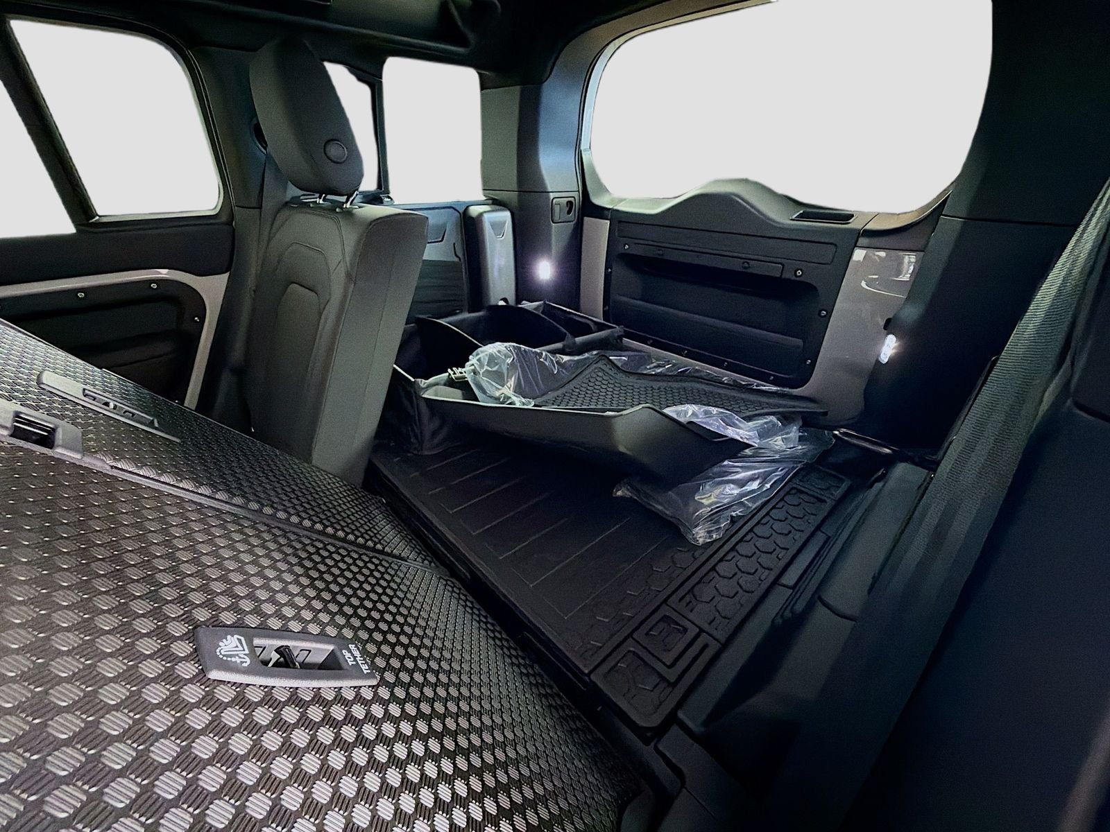 New 2026 Borasco Grey Land Rover X-Dynamic SE image 28