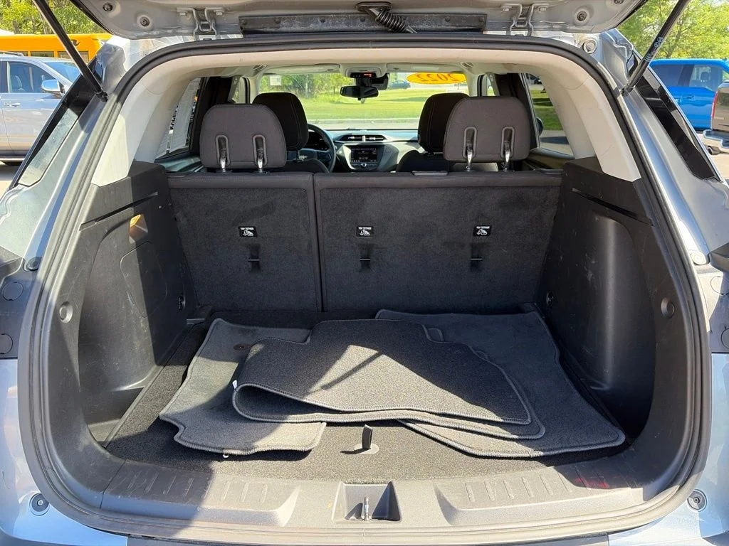 Used 2022 Gray Chevrolet LT image 14