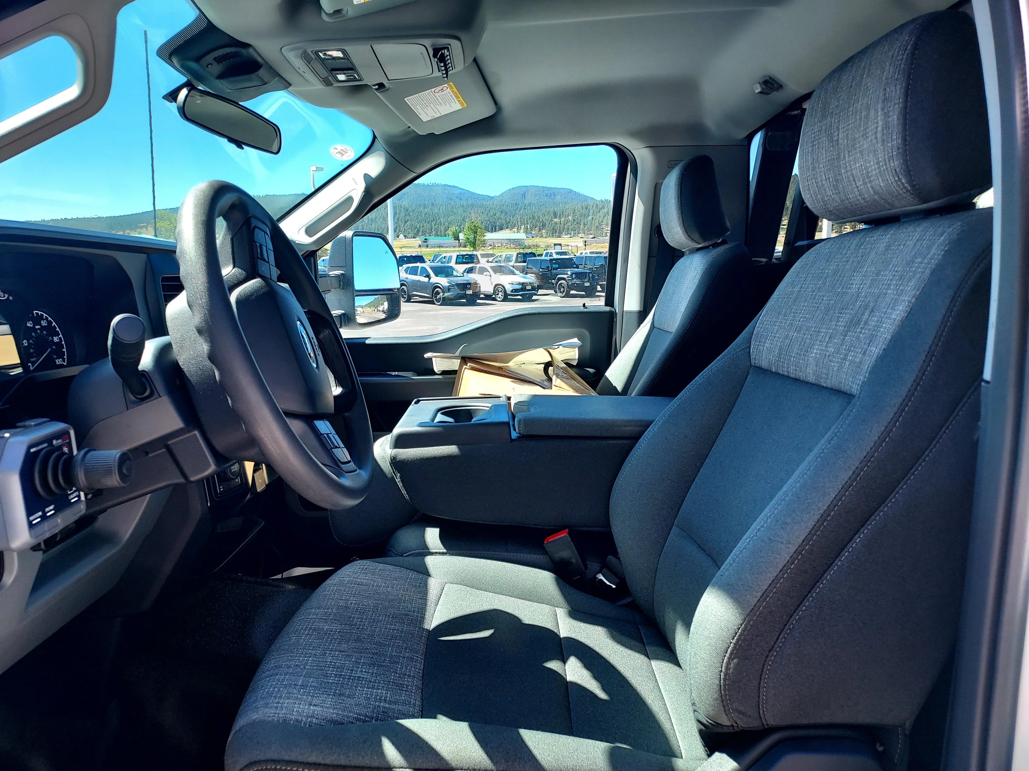2026 Ford F-350 Super Duty XLT - Photo 14