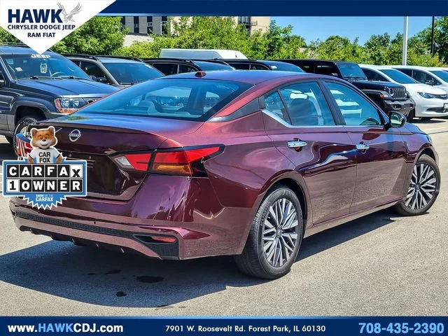 Used 2025 Red Nissan 2.5 SV image 7