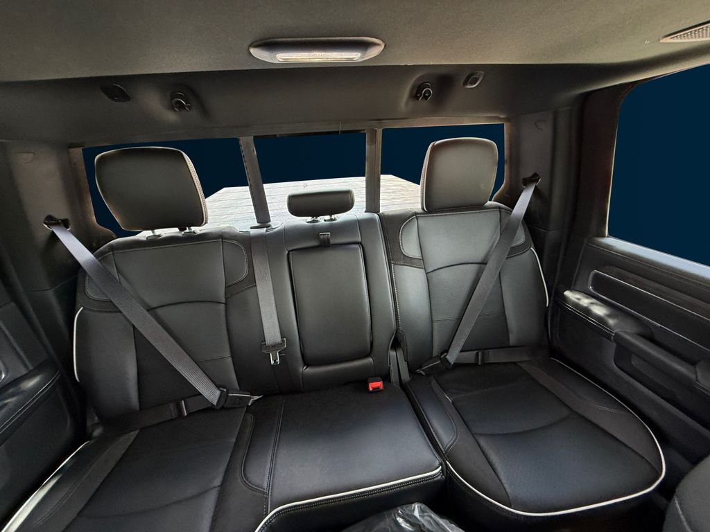 New 2026 Diamond Black Crystal Pearl-Coat Exterior Paint RAM Laramie image 18