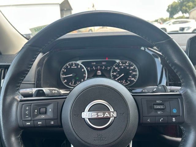 Used 2024 Black Nissan SL image 27