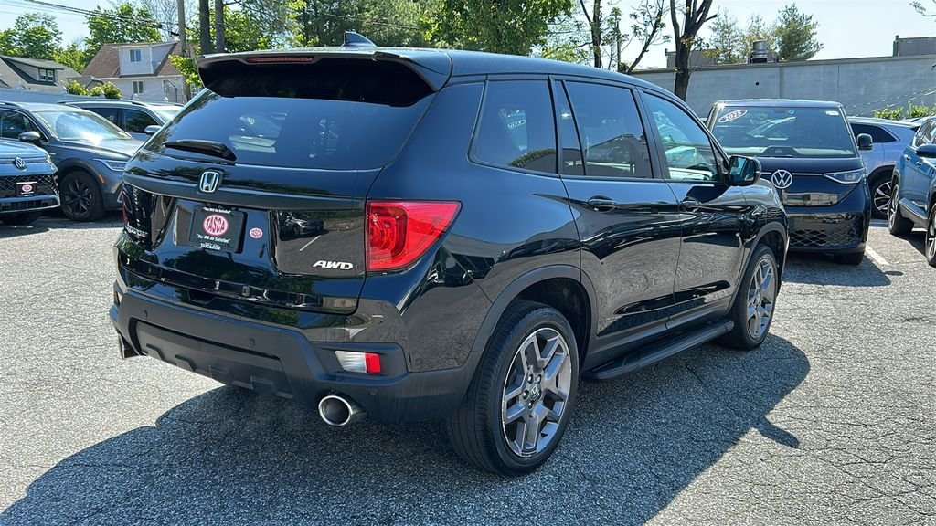 Used 2023 Black Honda EX-L image 6