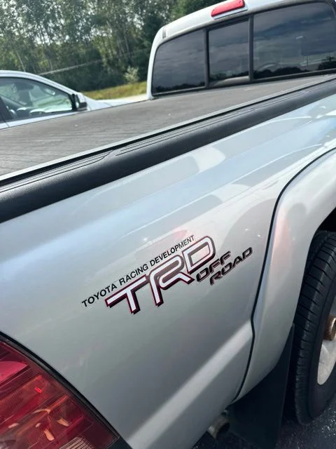 Used 2007  Toyota Base image 11