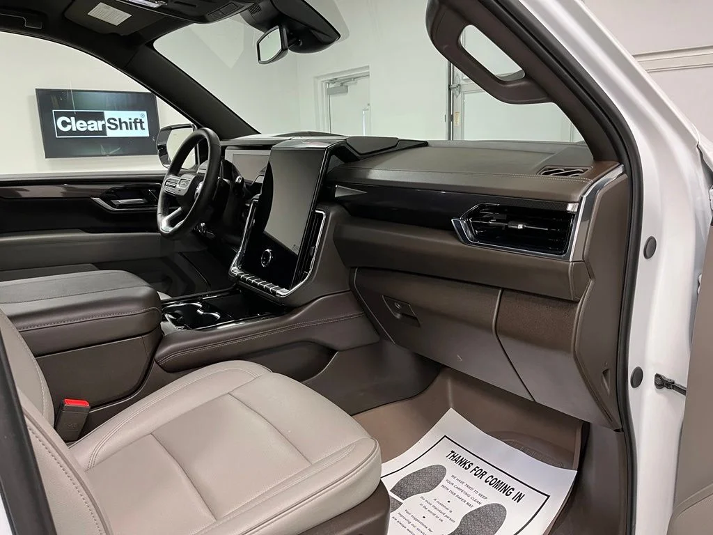 Used 2025 White GMC Elevation image 56