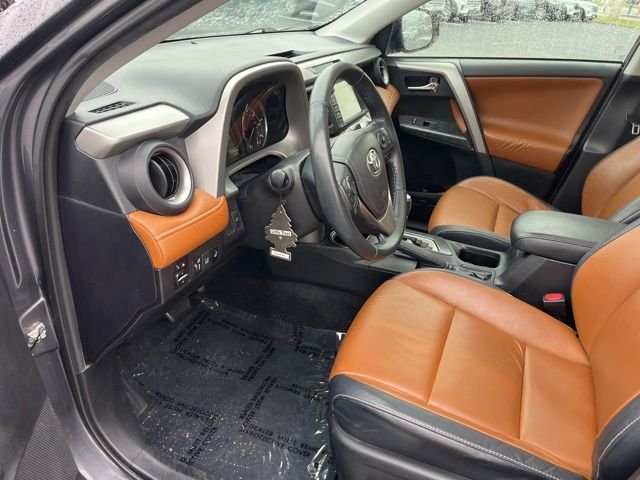 Used 2017 Gray Toyota Platinum image 6