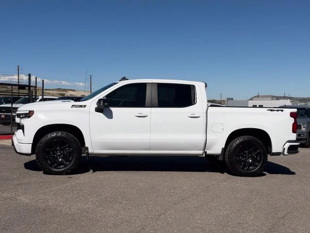 Used 2025 White Chevrolet RST image 2