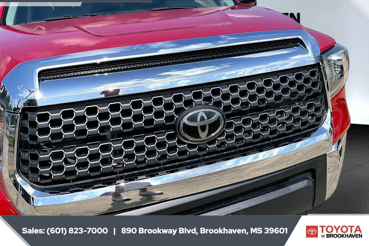 Used 2021 Barcelona Red Metallic Toyota SR5 image 21
