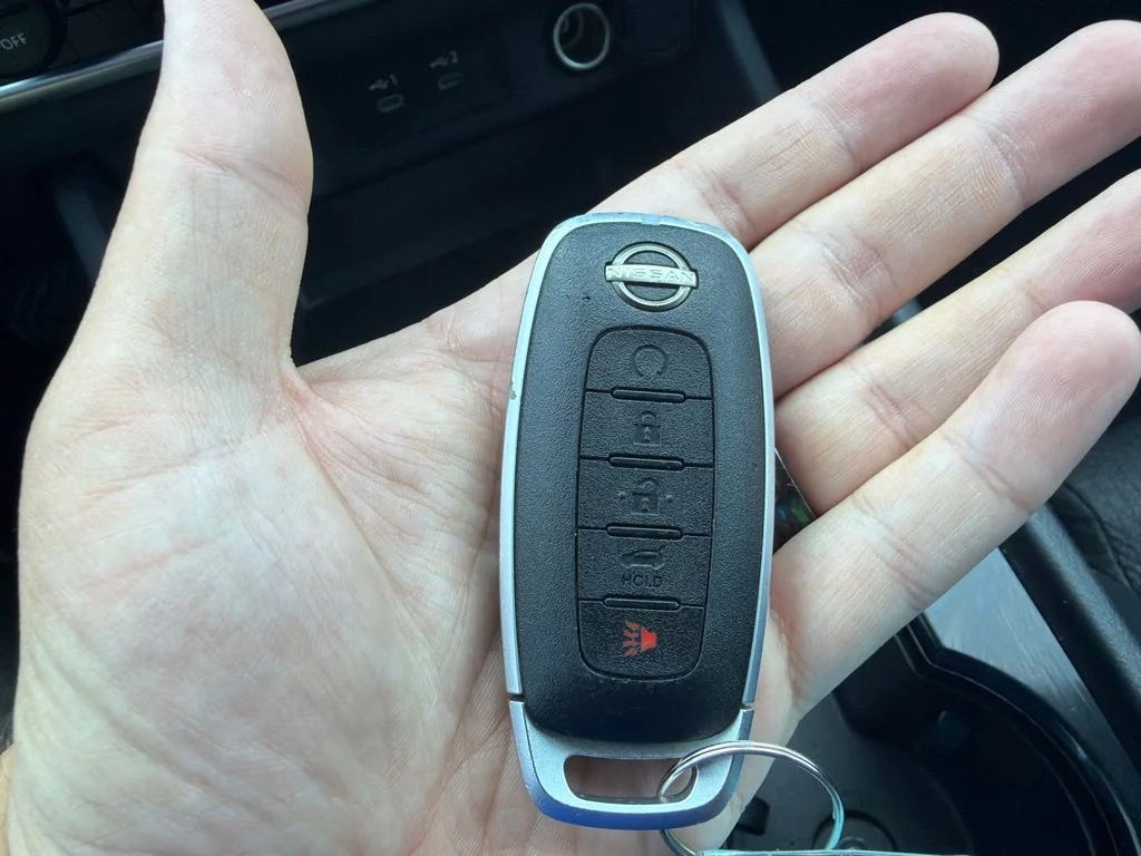 Used 2025 White Pearl Nissan SV image 23