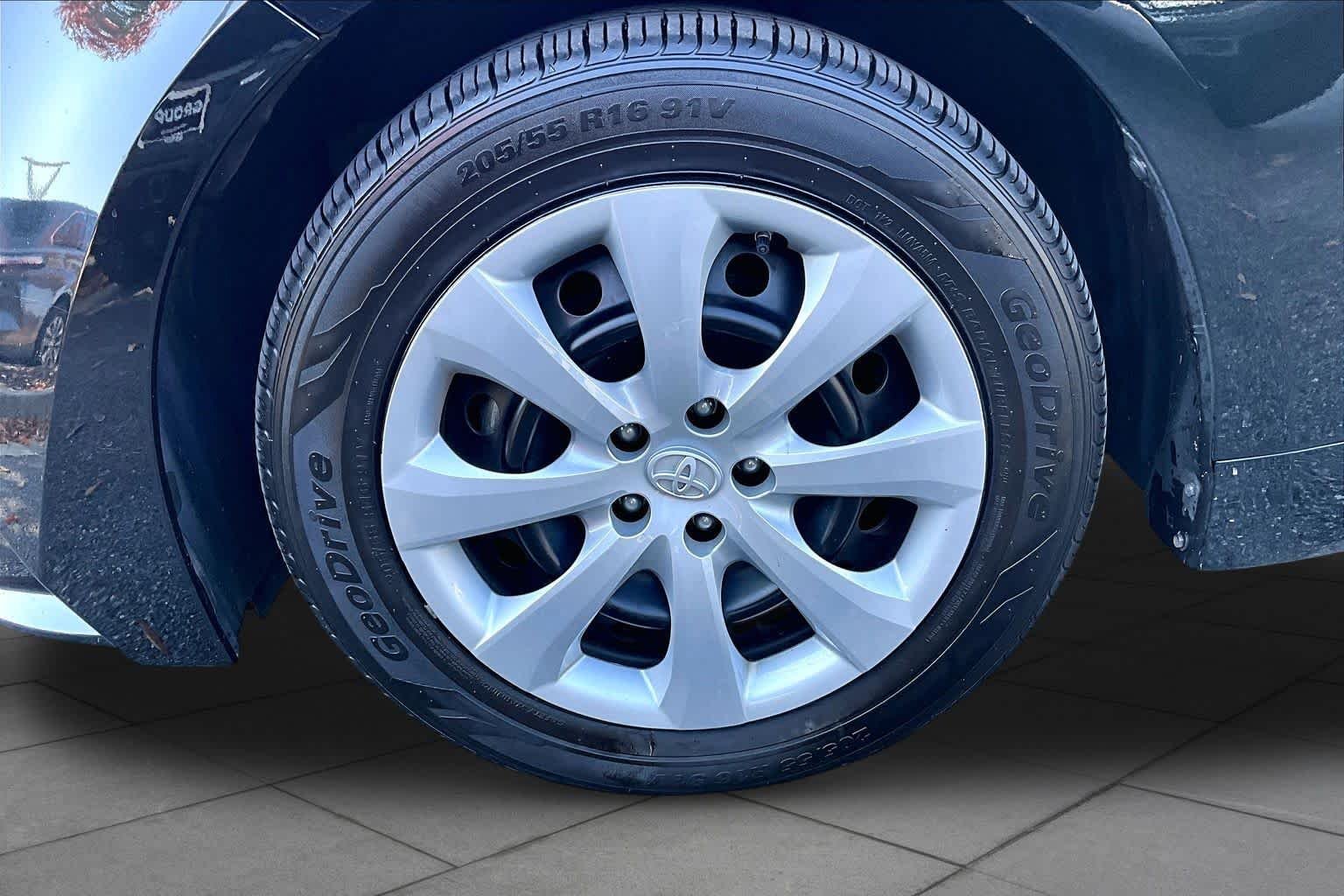 Used 2022 Black Sand Pearl Toyota LE image 11