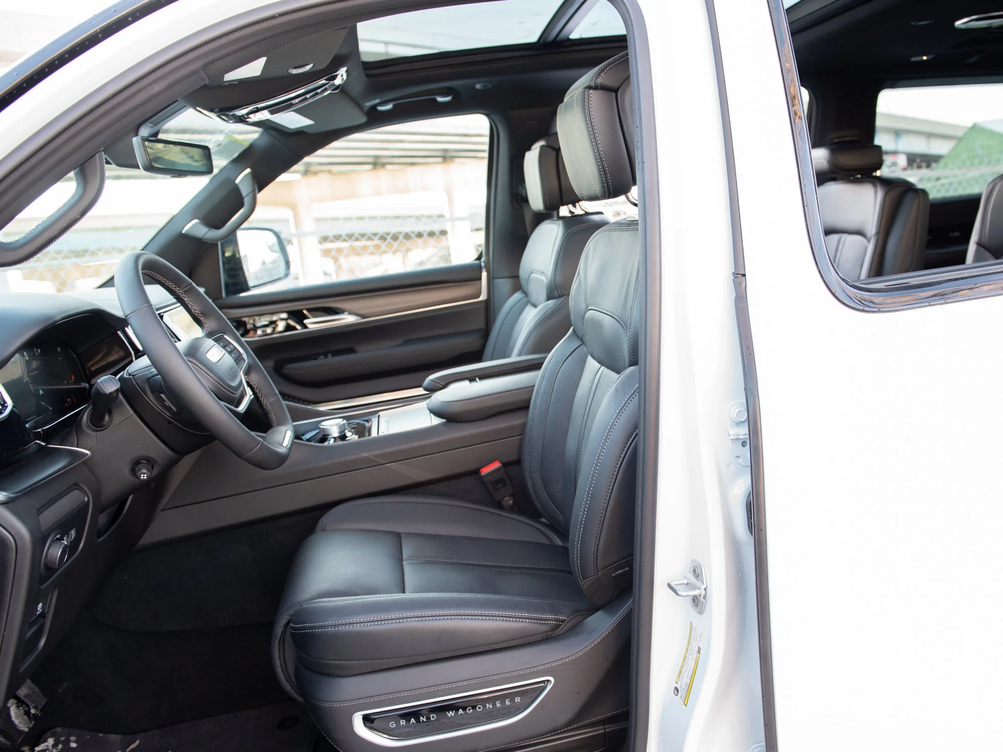 Used 2026 White Jeep Summit Obsidian* image 22