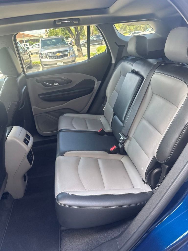 Used 2022  GMC SLT image 14