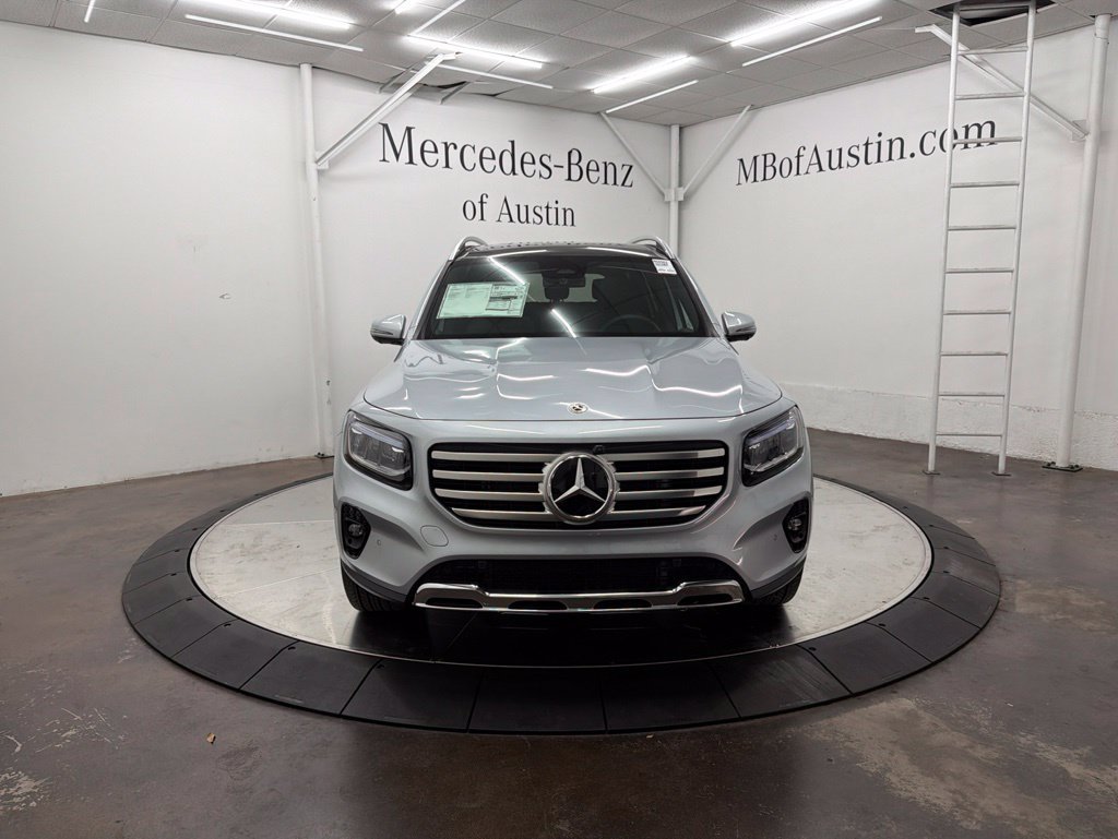 Used 2026 Silver Mercedes-Benz GLB 250 image 2