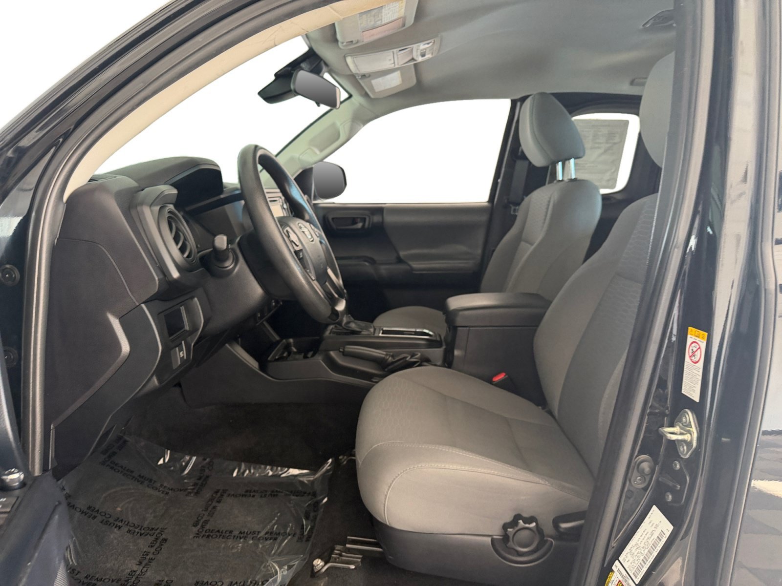 Used 2018 Midnight Black Metallic Toyota SR image 8