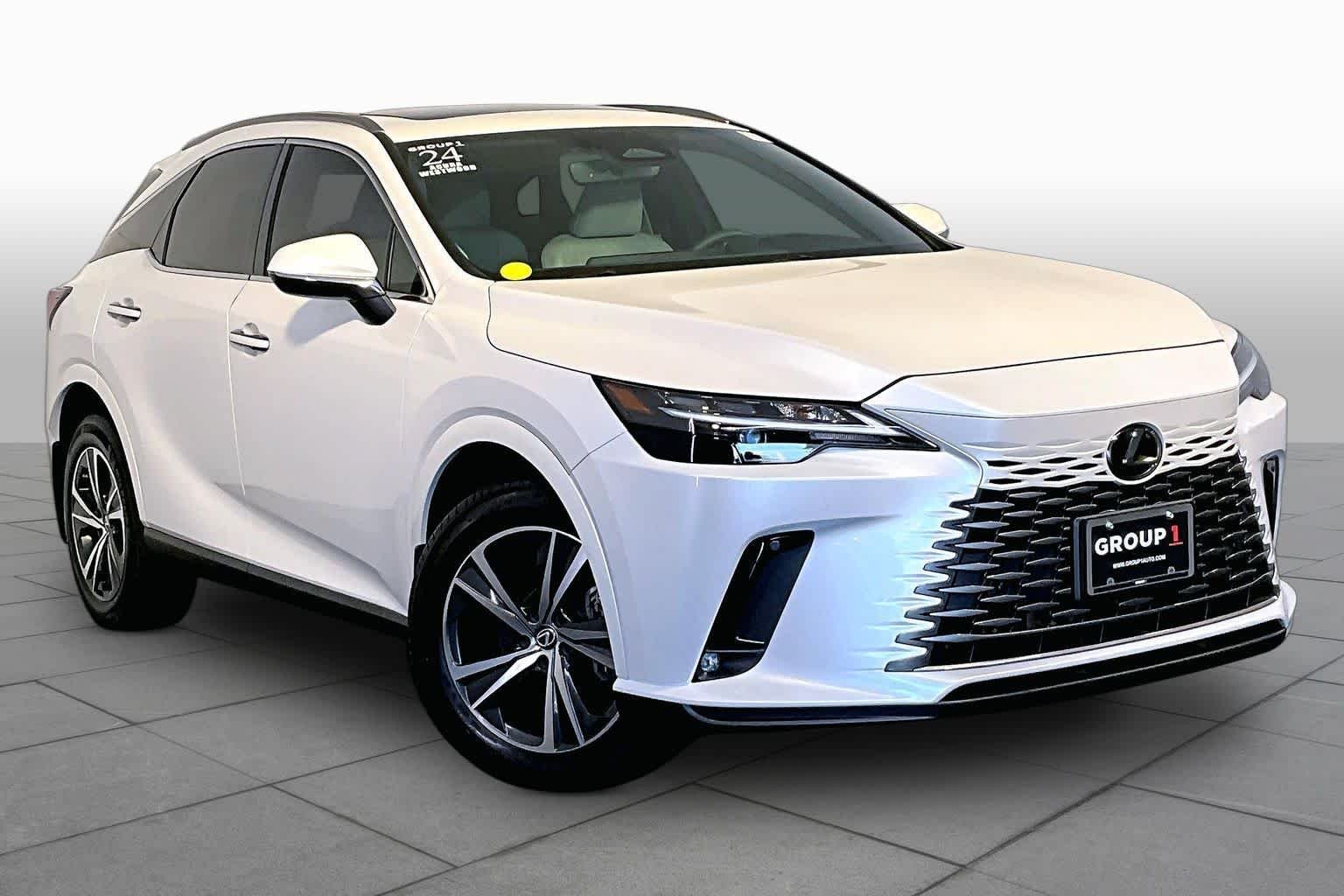 Used 2024 Eminent White Pearl Lexus Premium image 3