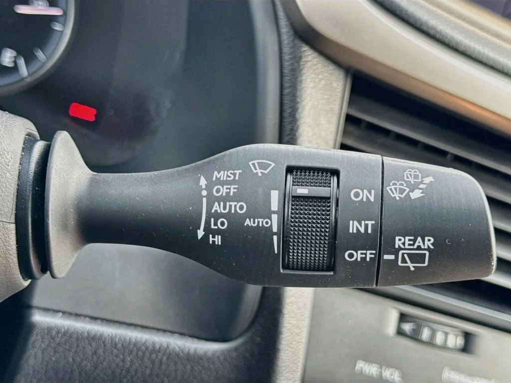 Used 2021 Silver Lexus 350 F Sport Handling image 15