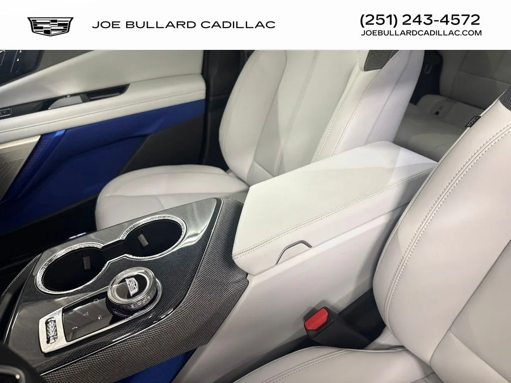 2026 Cadillac OPTIQ Luxury - Photo 40