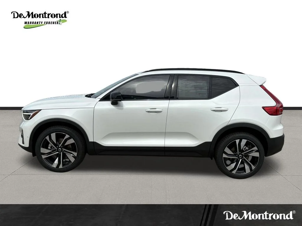 New 2026 Crystal White Volvo Plus image 8