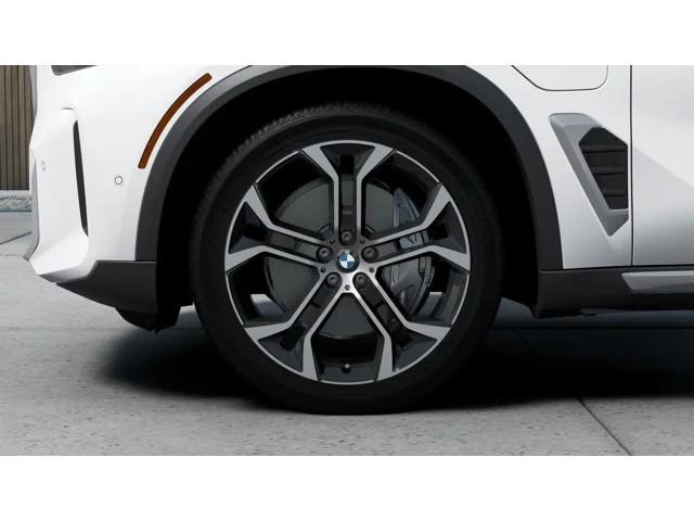 New 2026 Mineral White Metallic BMW xDrive50e image 7