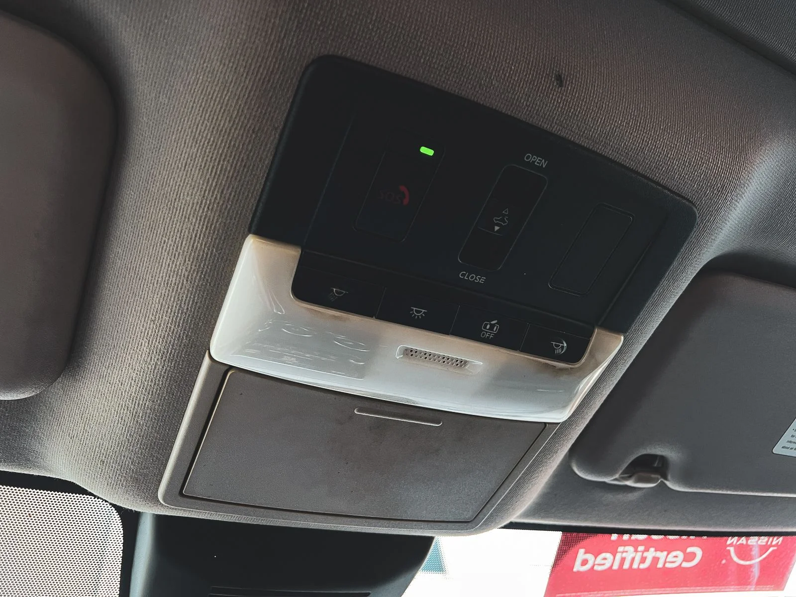 Used 2024 White Nissan SR image 26