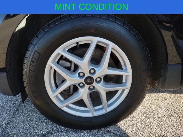 Used 2024 Black Metallic Ford SEL image 28