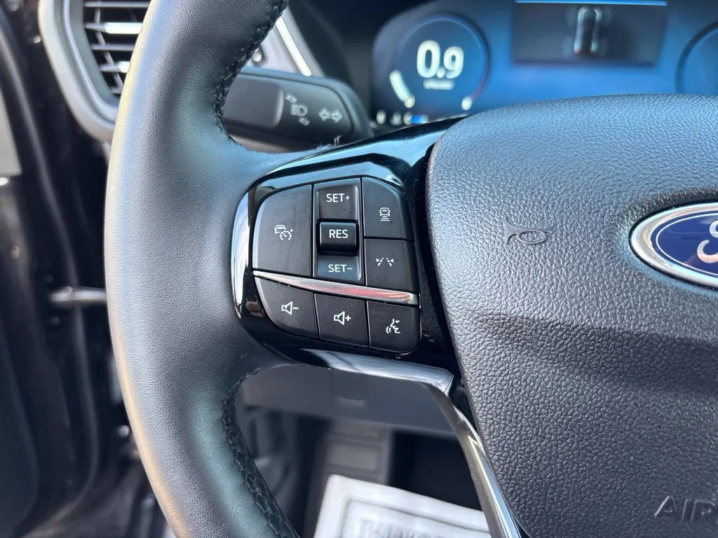 Used 2025 Black Ford Platinum image 16