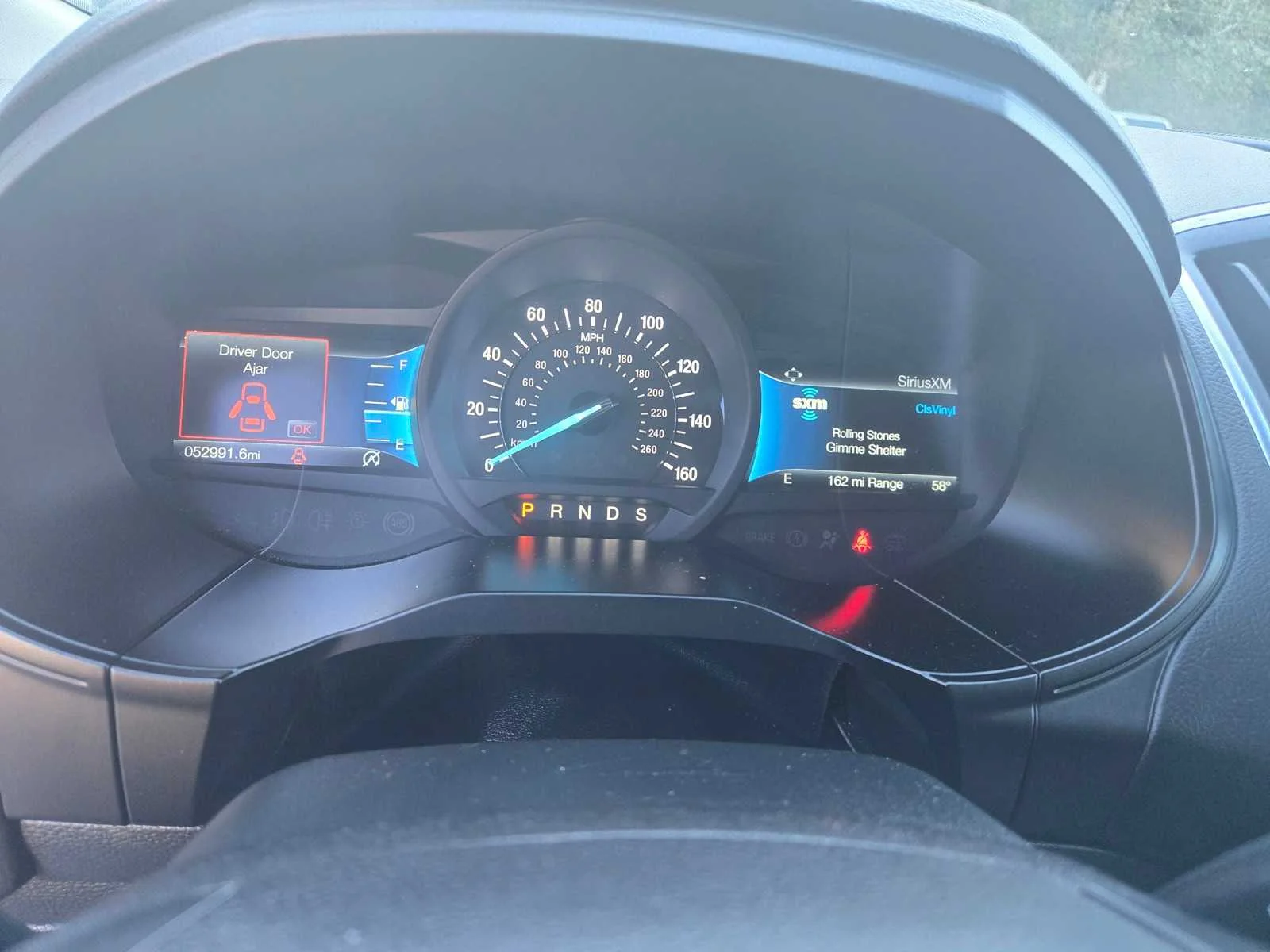 Used 2024  Ford Titanium image 21