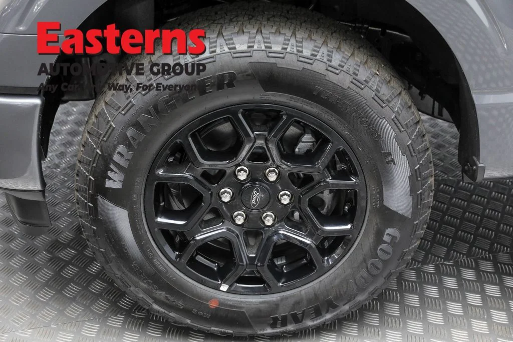 Used 2024 Gray Ford XLT image 29