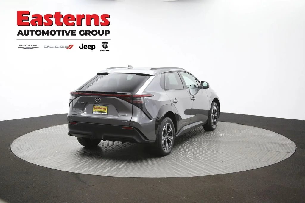 Used 2023 Gray Toyota XLE image 38