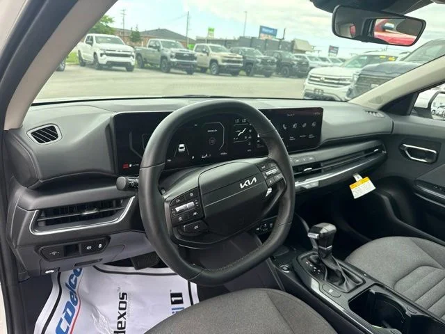Used 2025 White Kia EX image 10