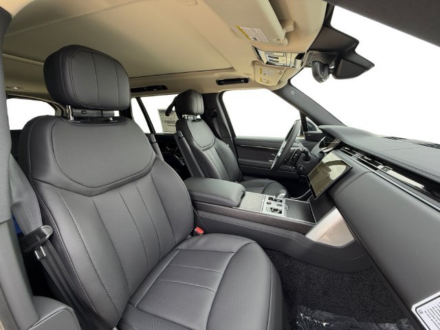 New 2027 Batumi Gold Land Rover SE image 16