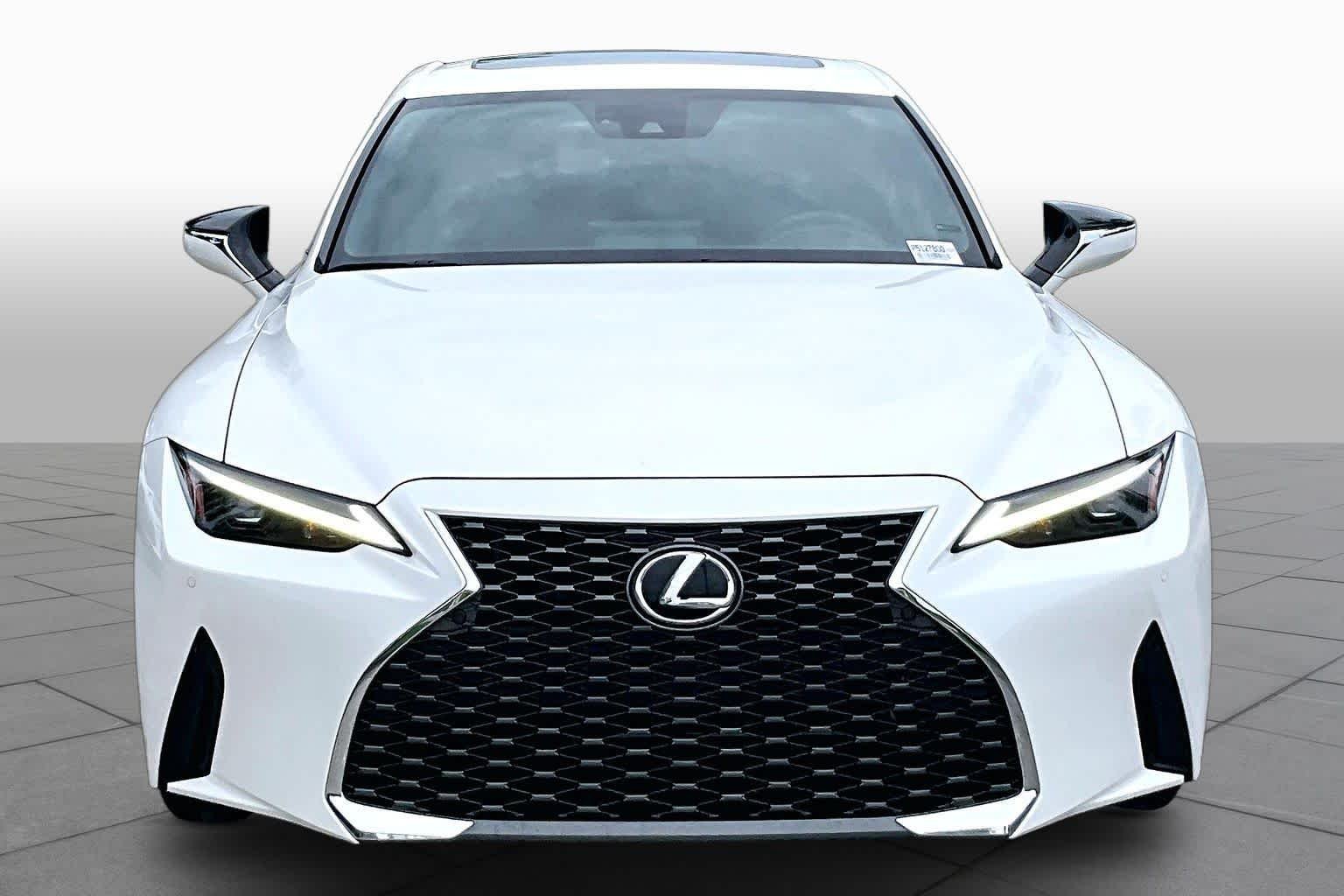Used 2023 Eminent White Pearl Lexus  image 4