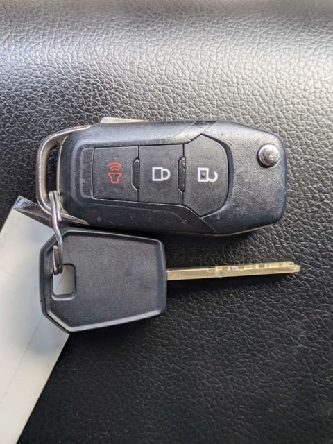 Used 2020 Black Ford XLT image 32