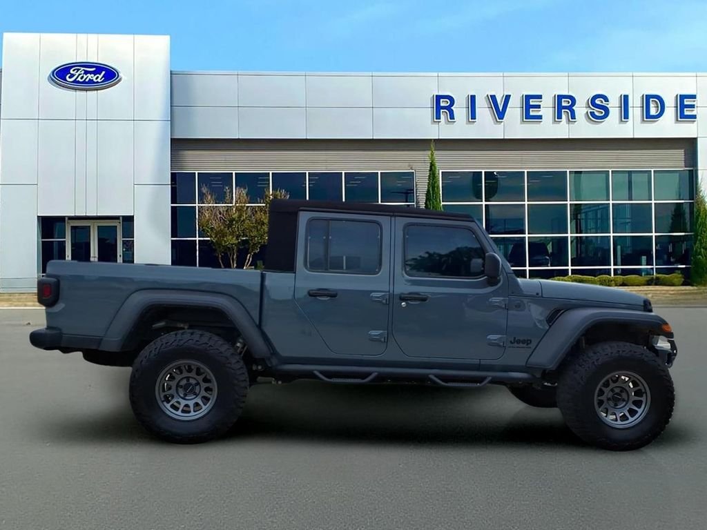 Used 2024 Anvil Clearcoat Jeep Sport image 8