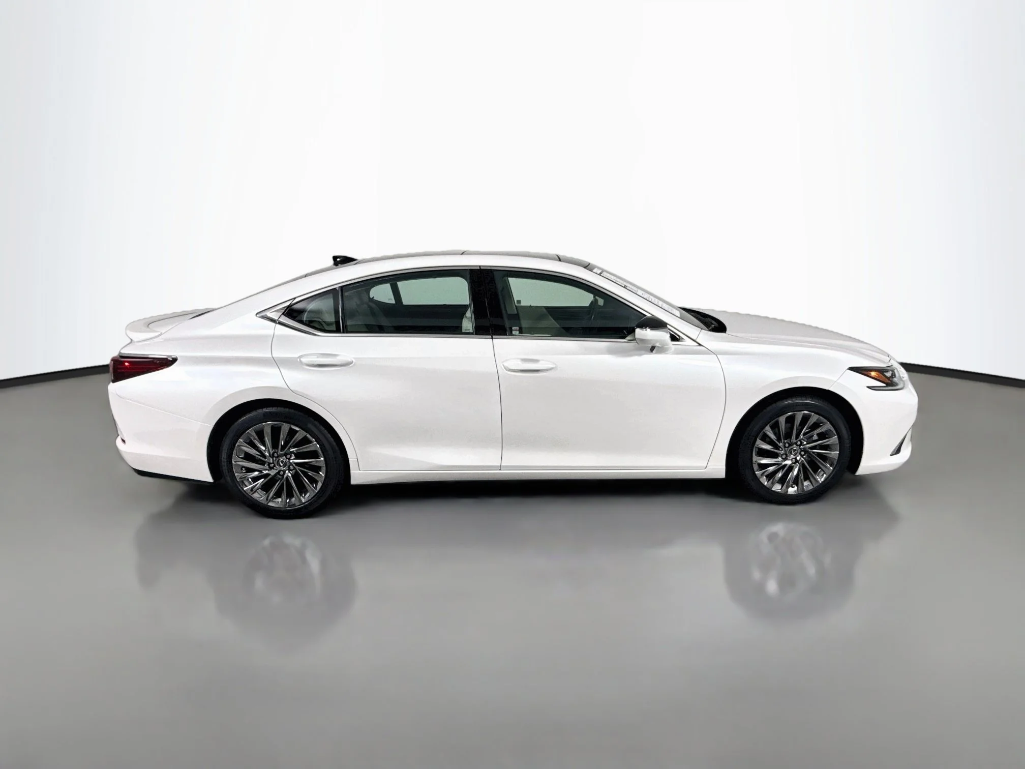 Certified Used 2025 Eminent White Pearl Lexus 350 Ultra Luxury image 8
