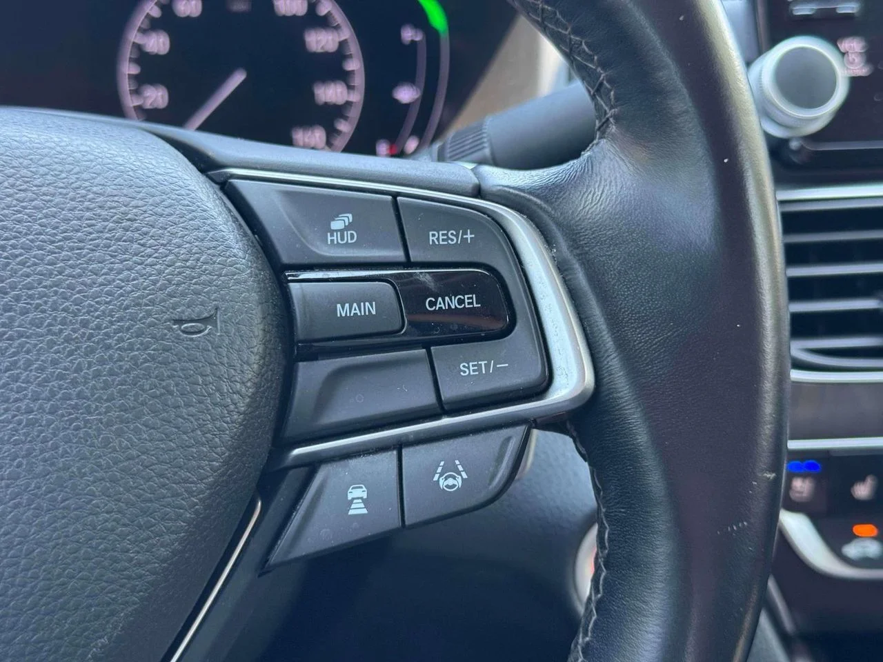 2019 Honda Accord Hybrid Touring - Photo 28