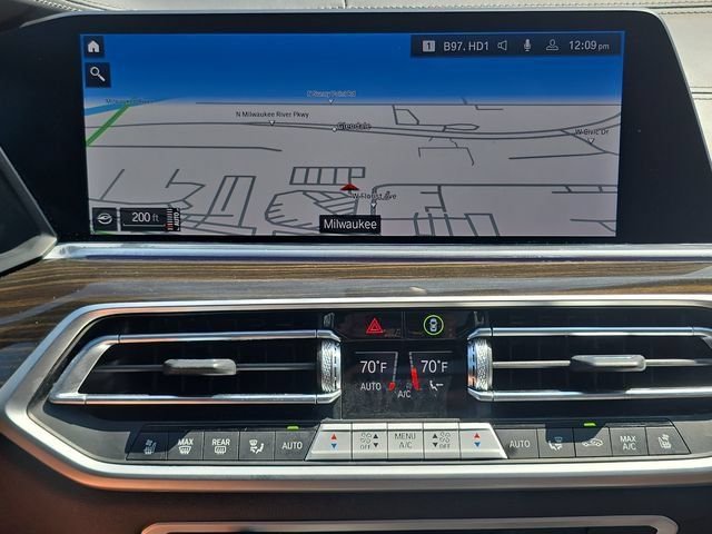 Used 2023 White BMW M50i image 28
