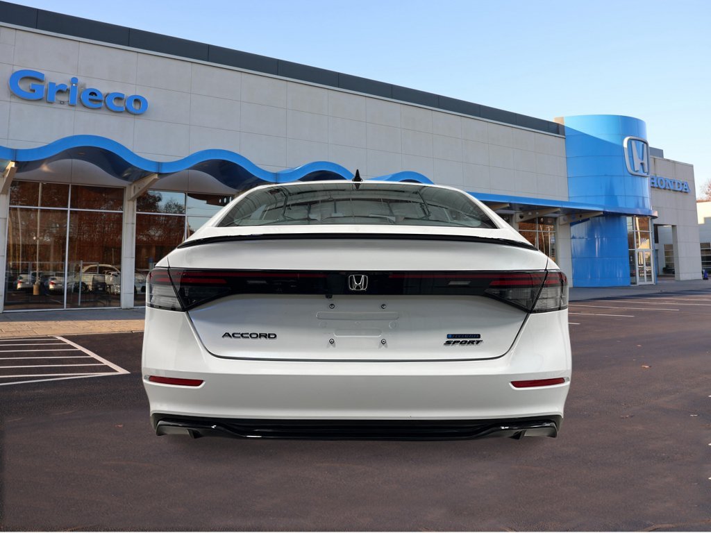New 2026 Platinum White Pearl Honda Sport-L image 4