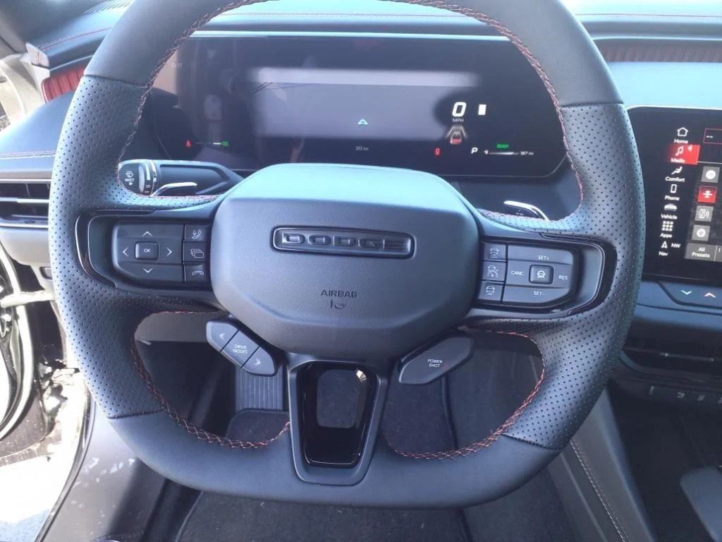 New 2025 Diamond Black Crystal Pearlcoat Dodge Scat Pack image 16
