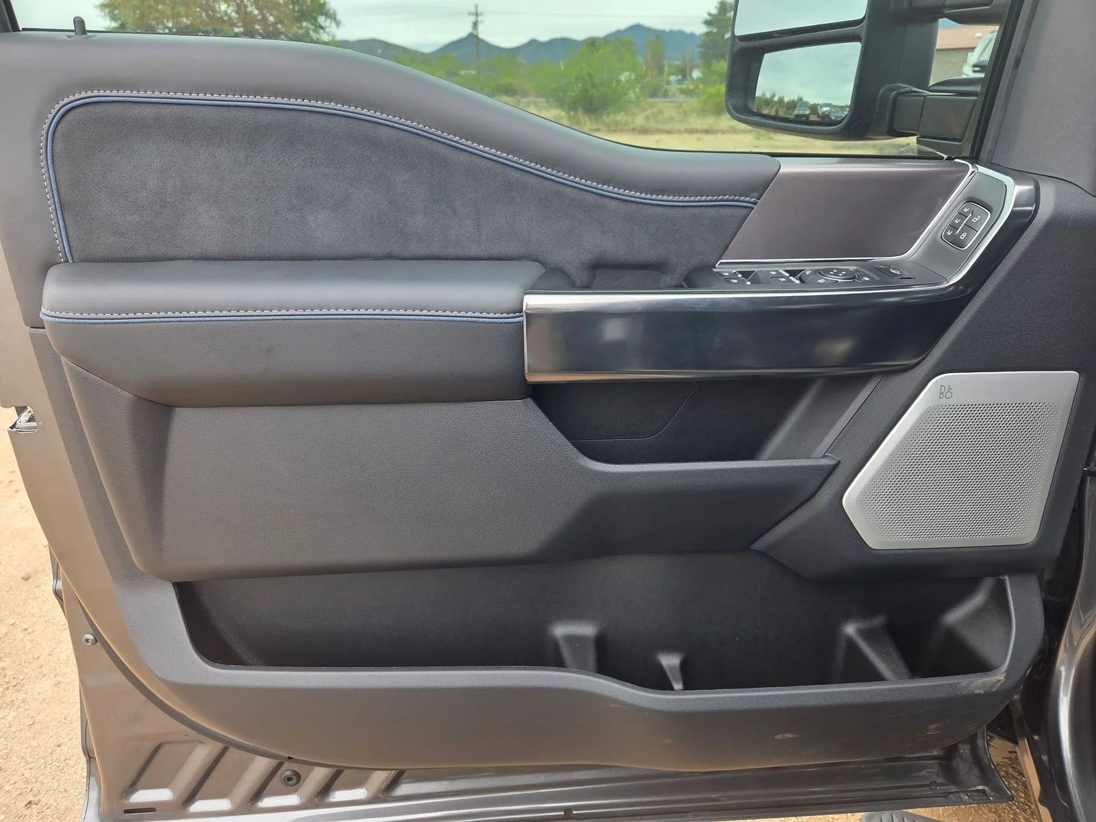 New 2026 Carbonized Gray Metallic Ford F-250® Platinum® image 12