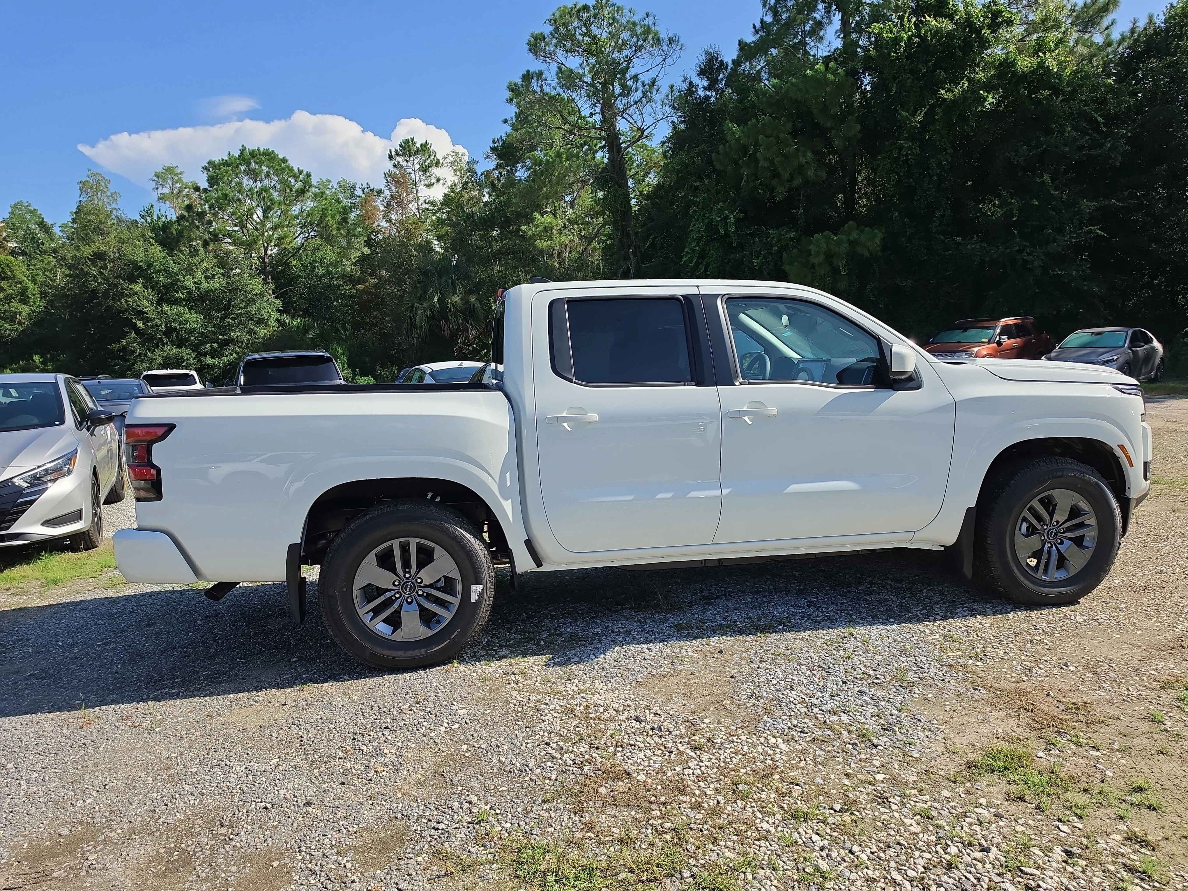 New 2026 Glacier White Nissan Crew Cab SV image 9