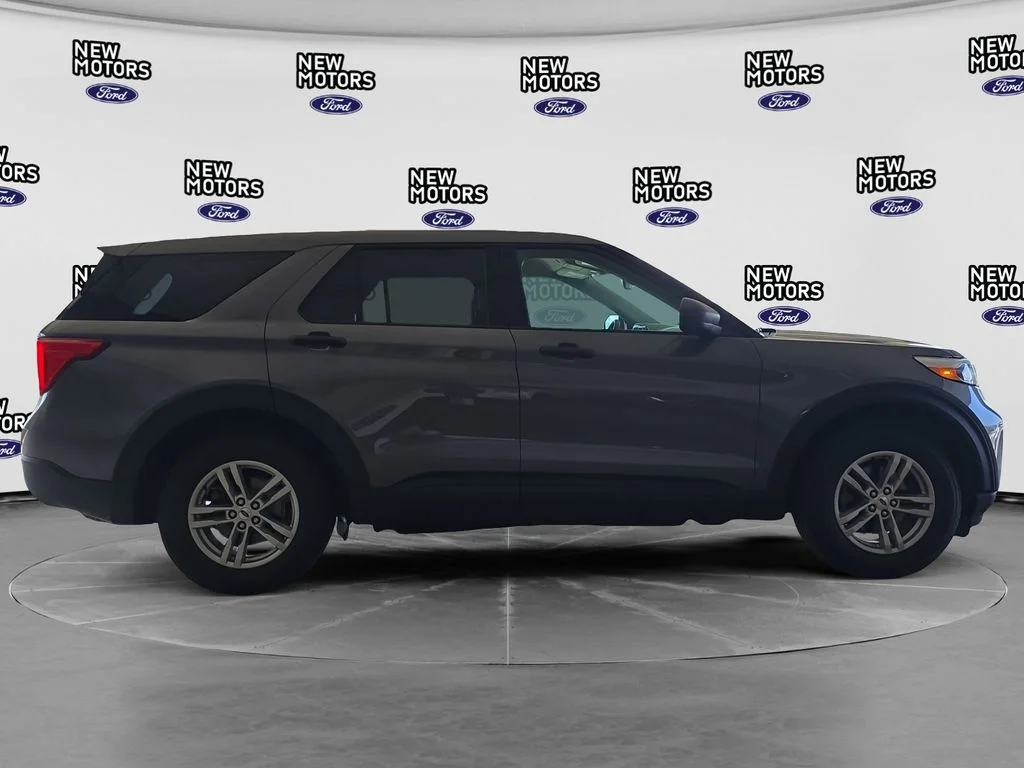 Used 2022 Gray Metallic Ford Base image 6