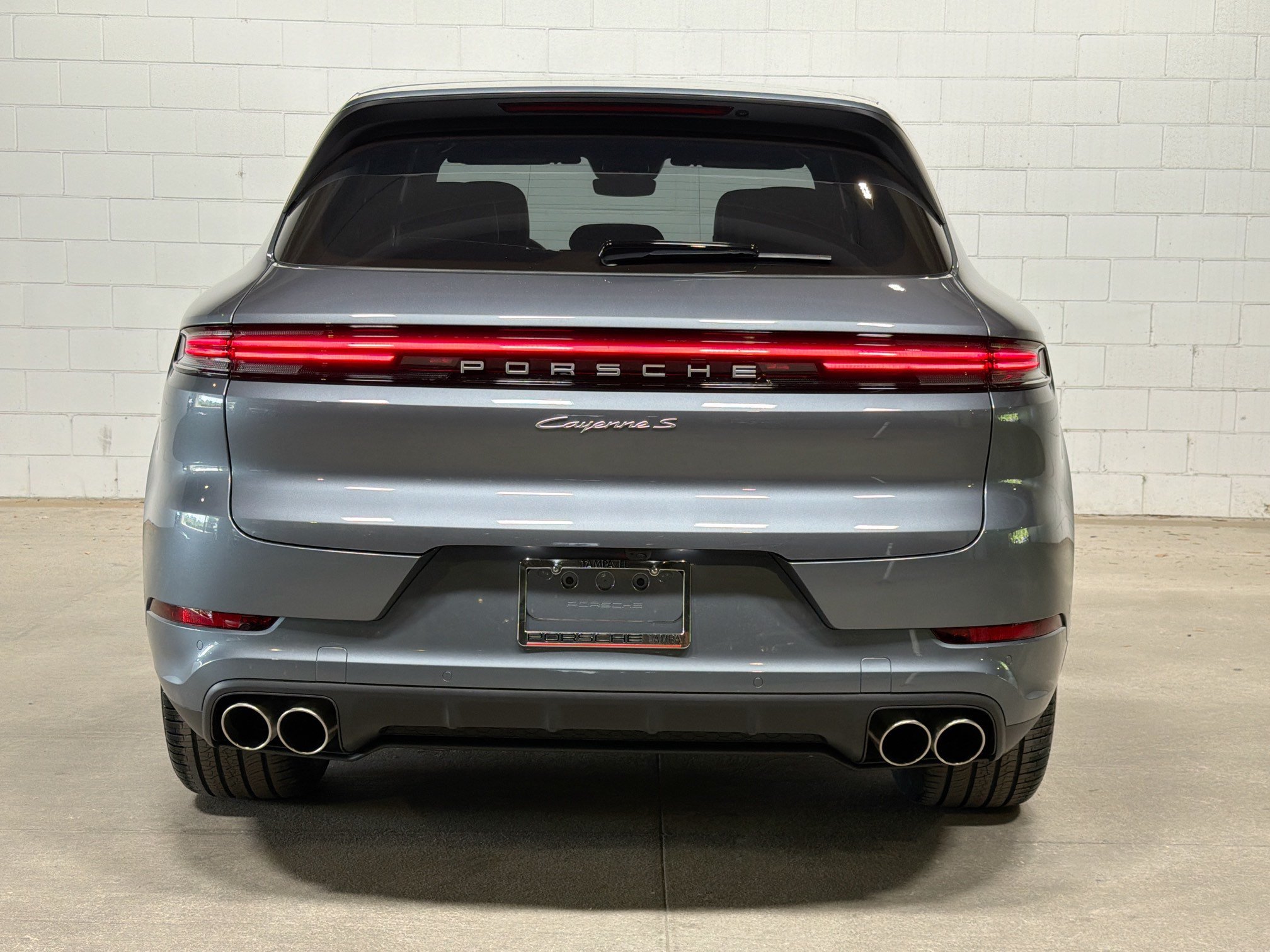 New 2026 Vanadium Grey Metallic Porsche S image 8