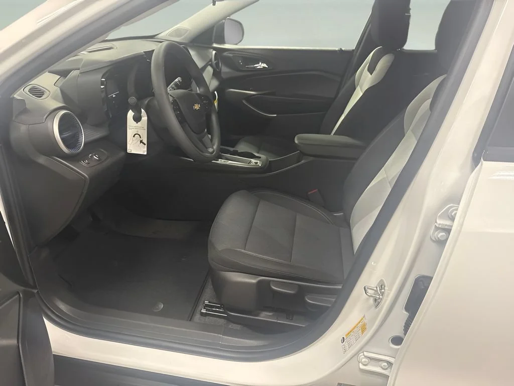 2026 Chevrolet Trax LS - Photo 11