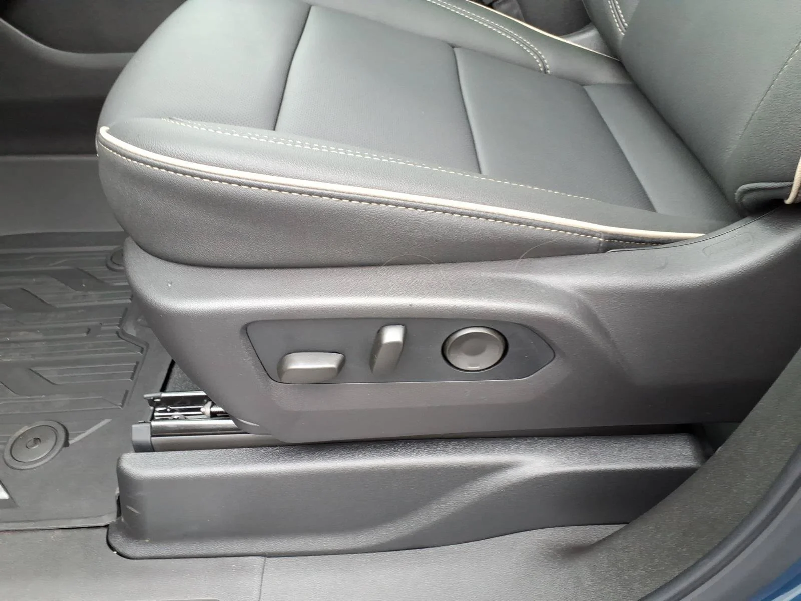 2027 GMC Yukon Elevation - Photo 16
