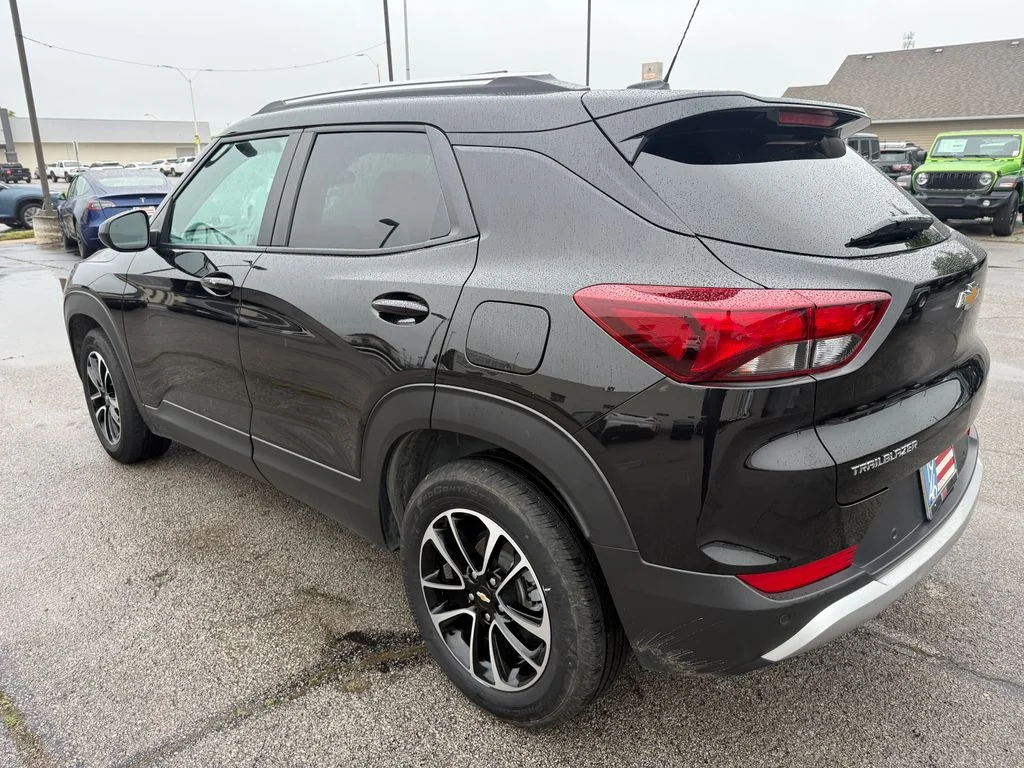 Used 2024 Black Chevrolet LT image 23