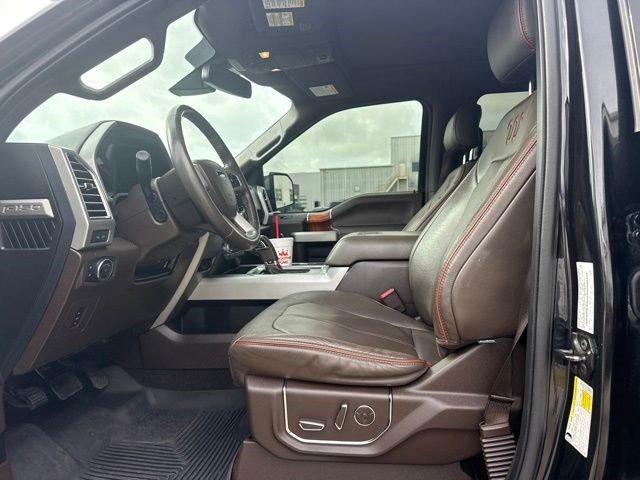 Used 2015 Tuxedo Black Metallic Ford King Ranch image 9