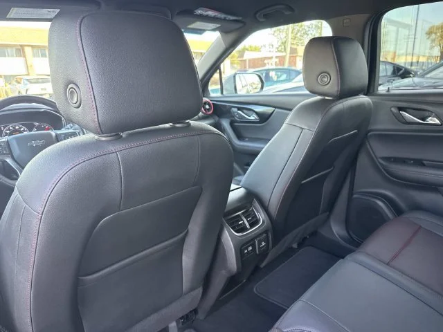 Used 2021 PEWTER METALLIC Chevrolet RS image 31
