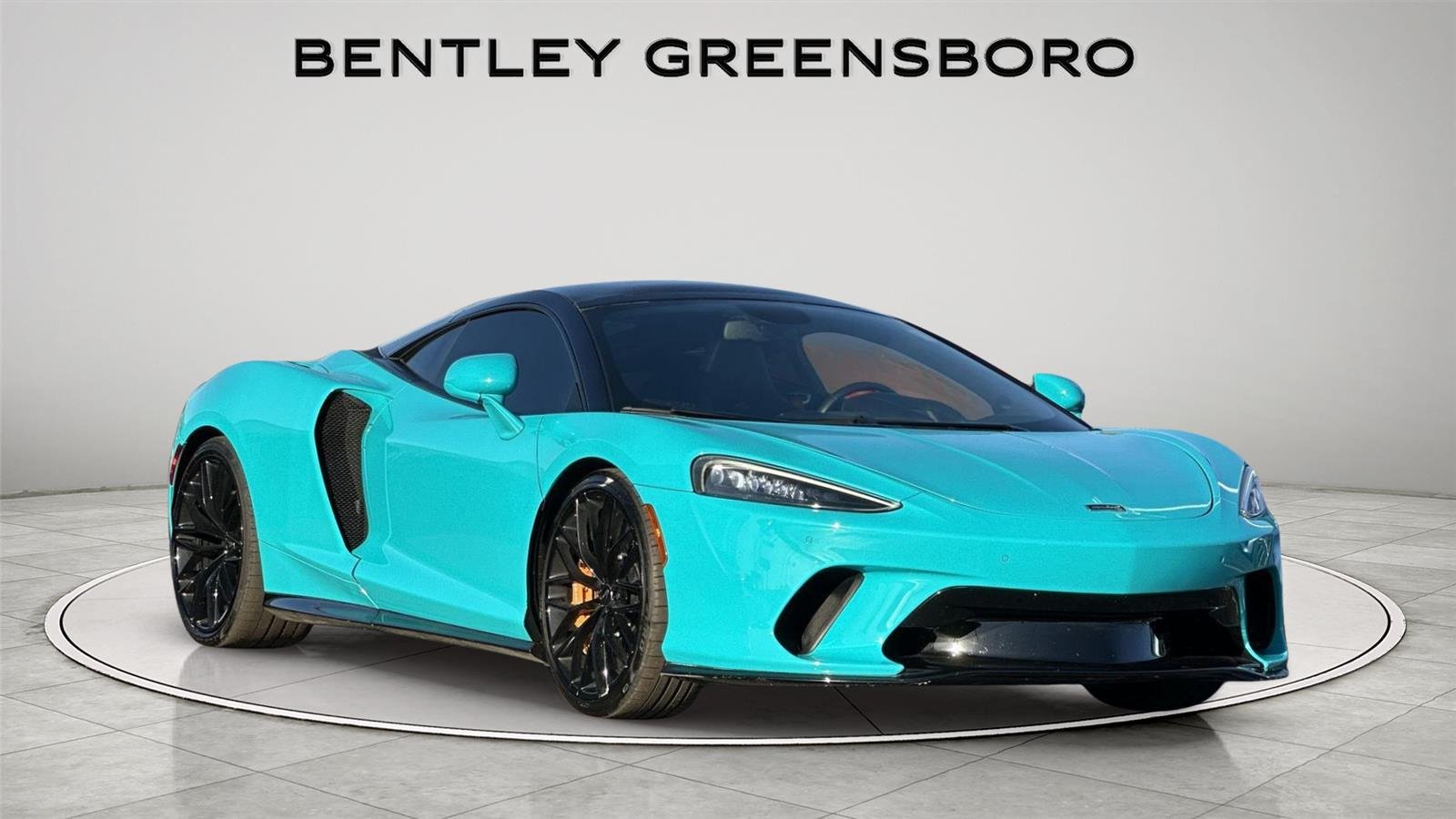 2022 McLaren GT Base