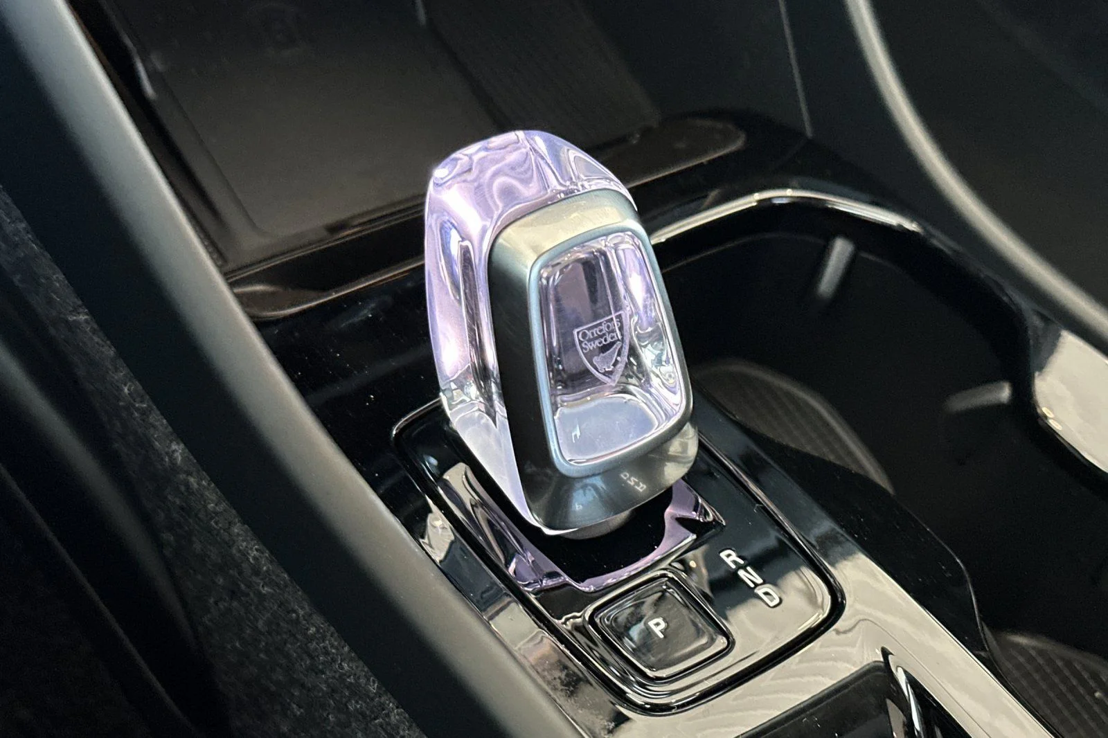 New 2026 Crystal White Volvo Plus image 21